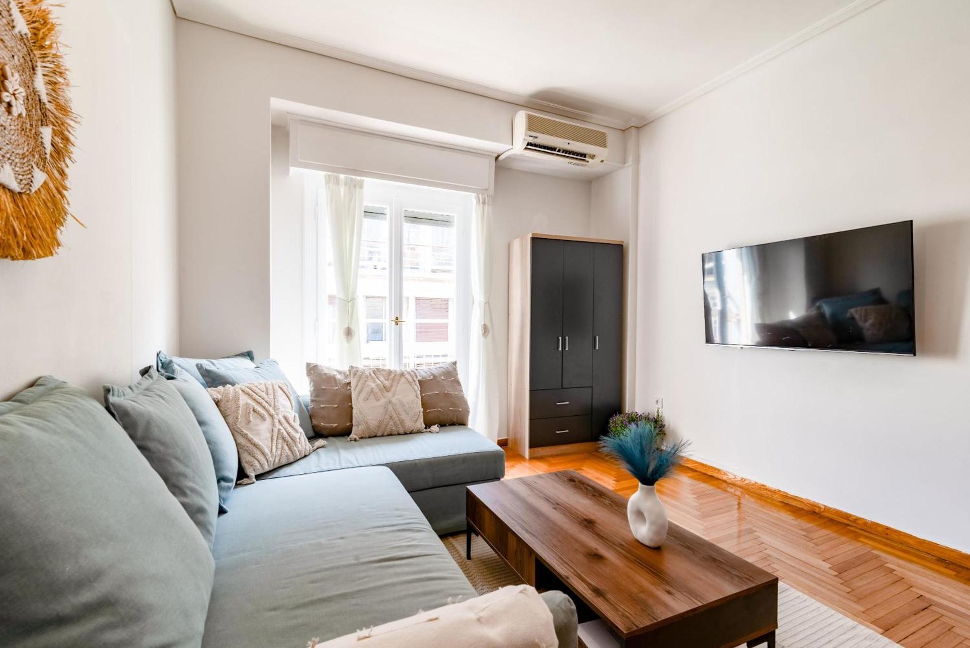 Exarchia Artistic Getaway For Groups Apartment Athens Exterior photo