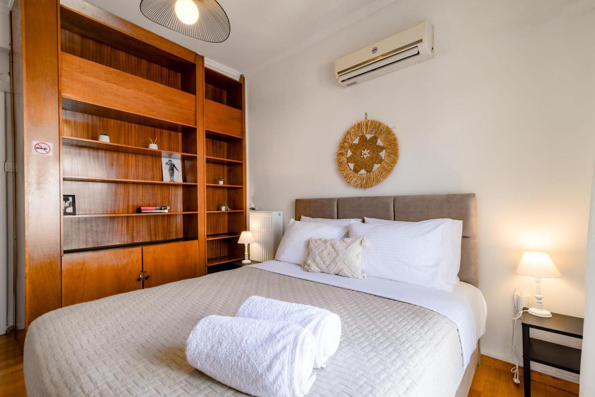 Exarchia Artistic Getaway For Groups Apartment Athens Exterior photo
