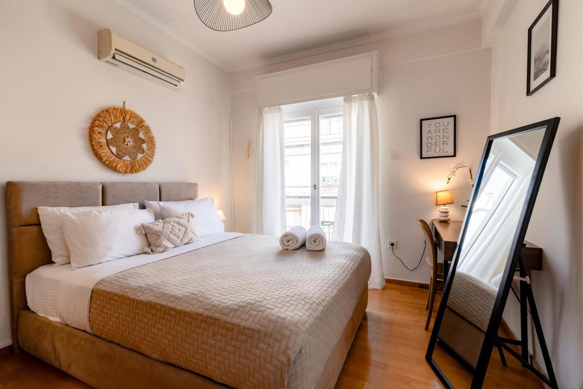 Exarchia Artistic Getaway For Groups Apartment Athens Exterior photo